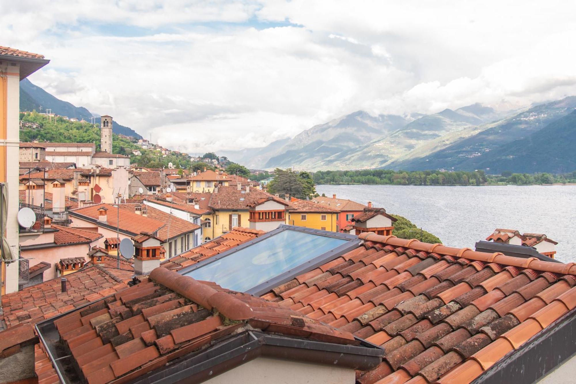 Tra Il Borgo E Il Lovere